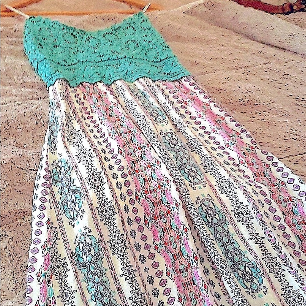 57" Flowing Bohemian Artsy Beauty